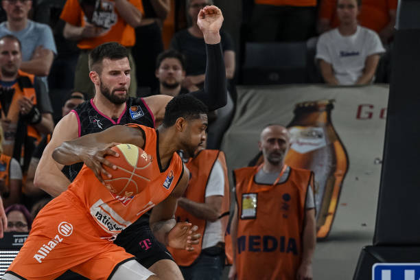 也不遗余力 也不遗余力